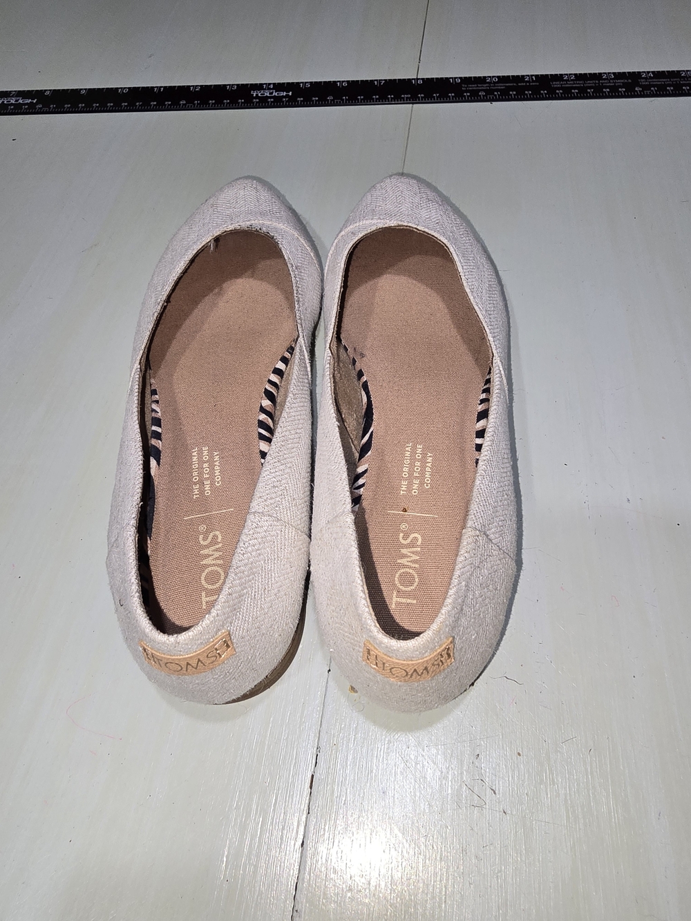 TOMS Women’s Size 7 Natural Cream Herringbone Woven Shimmer Ballet Flats